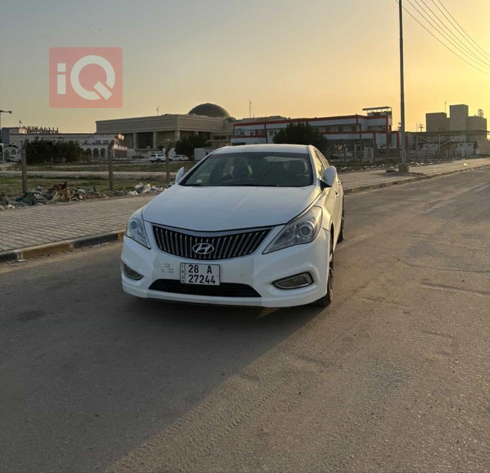 هيونداي أزيرا